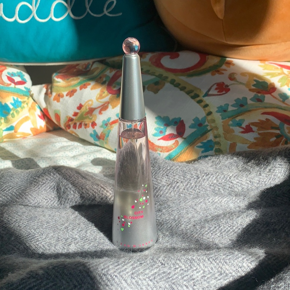 Issey Miyake Prfume -city blossom